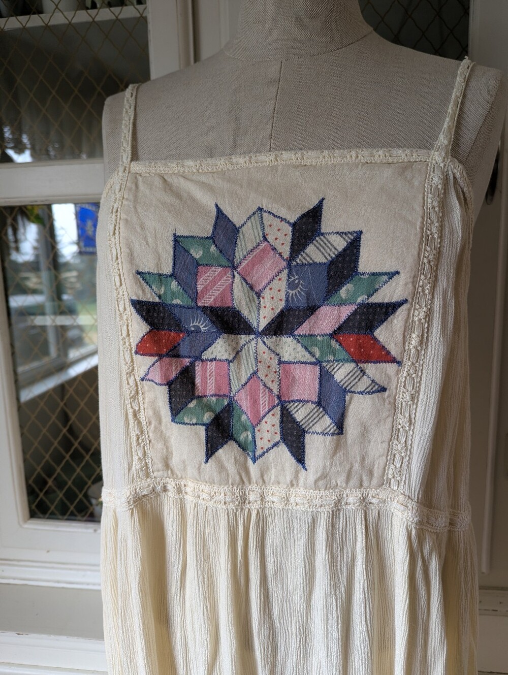 ⭐ UO Alina Embroidered Patchwork Quilted Star Cream Boho Embroidered Maxi Dress - Picture 11 of 16